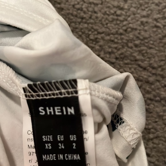 shein y2k graphic cropped tank size xs(dark greek) - Picture 4 of 4